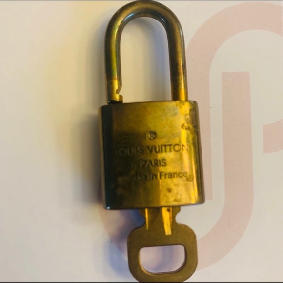 Louis Vuitton Padlock and Key - Picture 5 of 5
